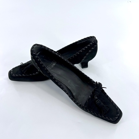 STUART WEITZMAN
Suede Tassel Accents Pumps size 7.5 N - Picture 3 of 12